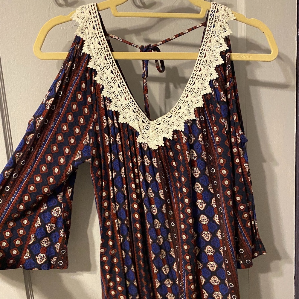 Patterned Blouse - Picture 2 of 2
